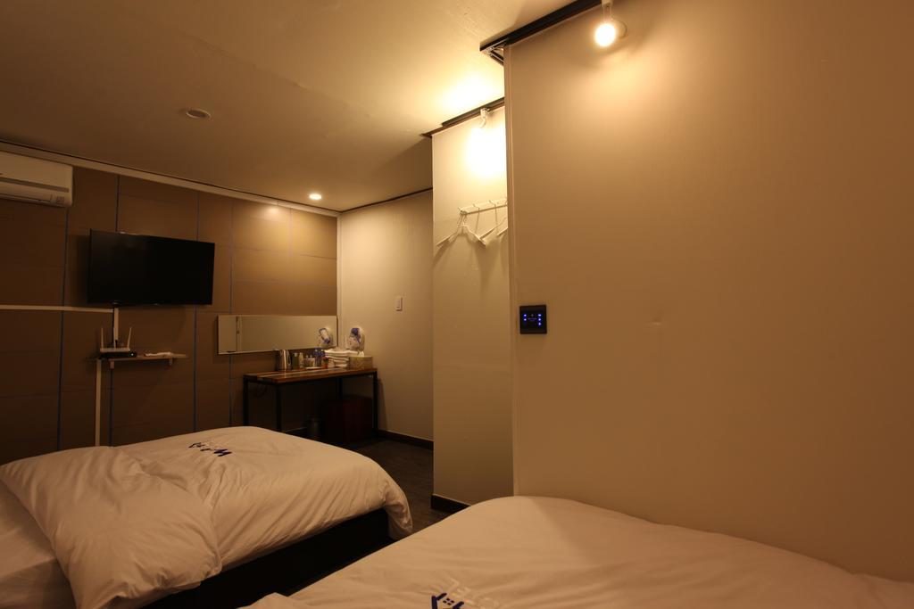 W Mini Hotel Dongdaemoon Seoul Exterior photo