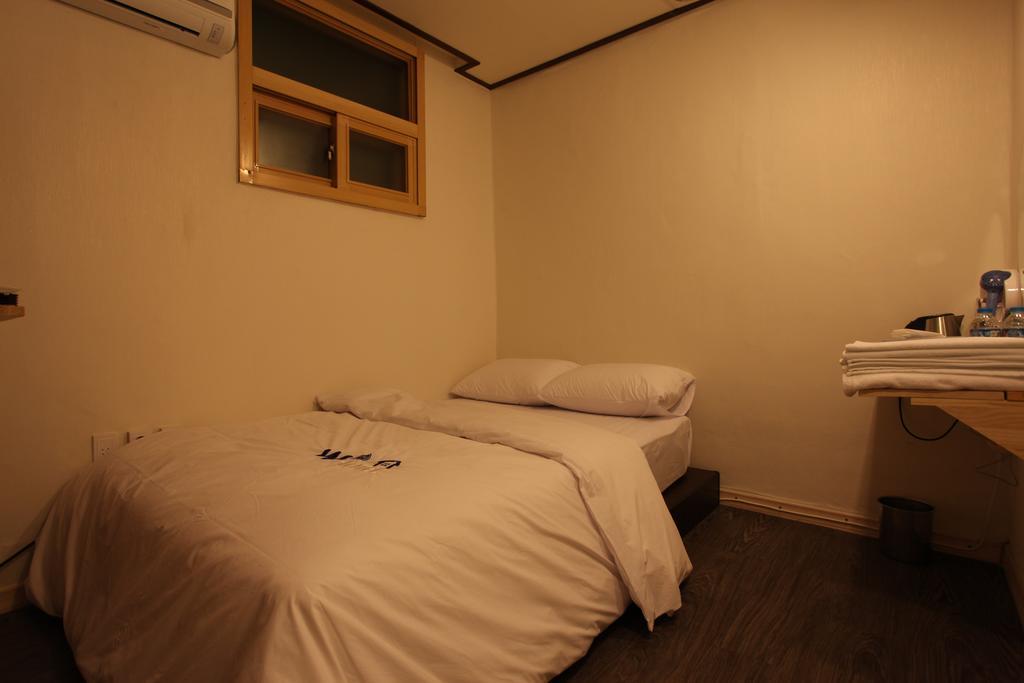 W Mini Hotel Dongdaemoon Seoul Exterior photo